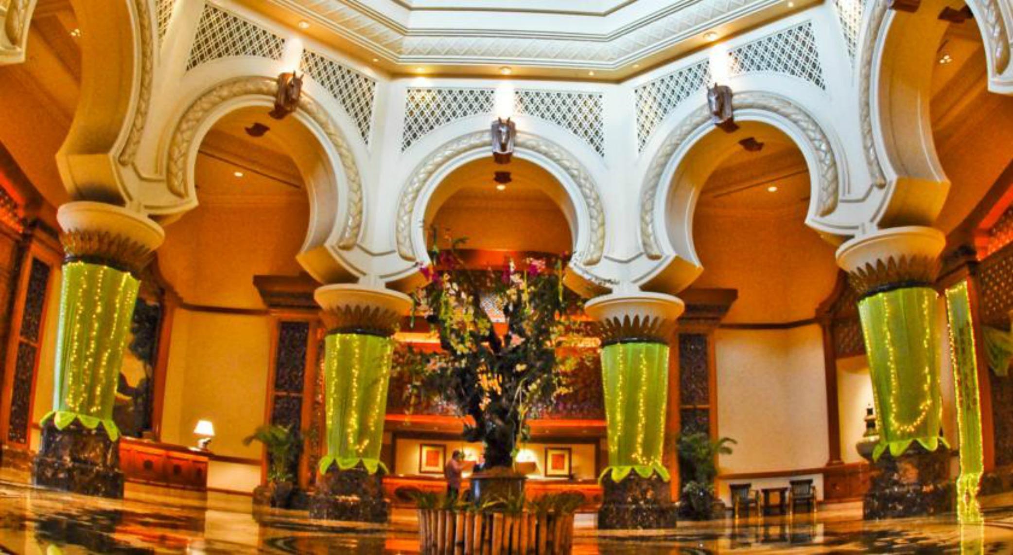 Palace Of The Golden Horses Seri Kembangan Exterior foto The lobby of the hotel