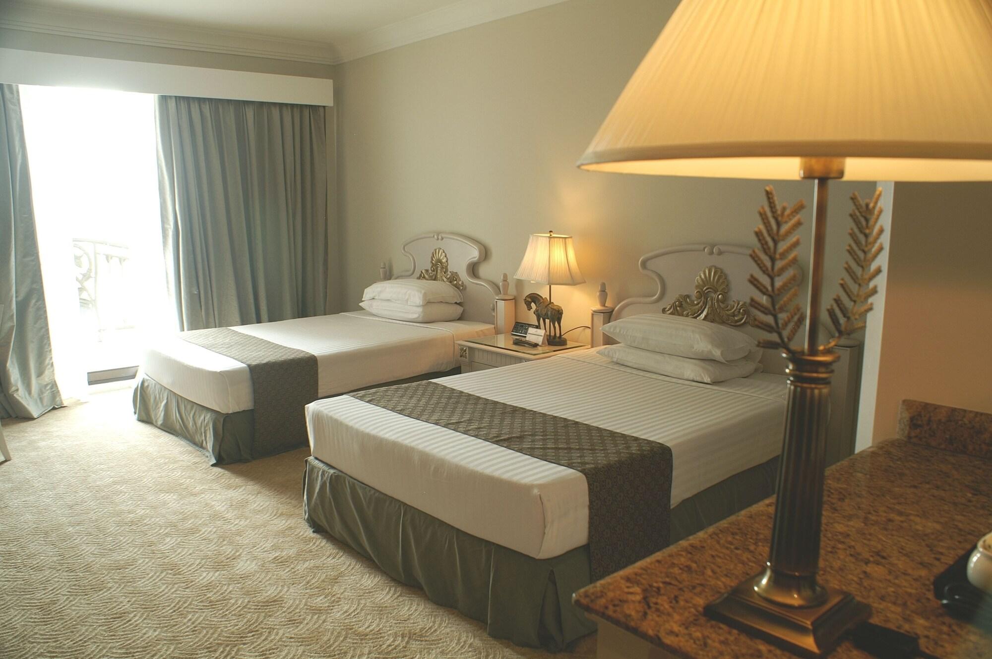 Palace Of The Golden Horses Seri Kembangan Exterior foto A room at the hotel