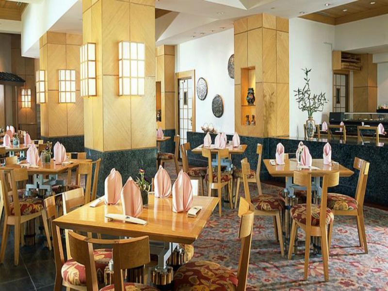 Palace Of The Golden Horses Seri Kembangan Exterior foto The restaurant