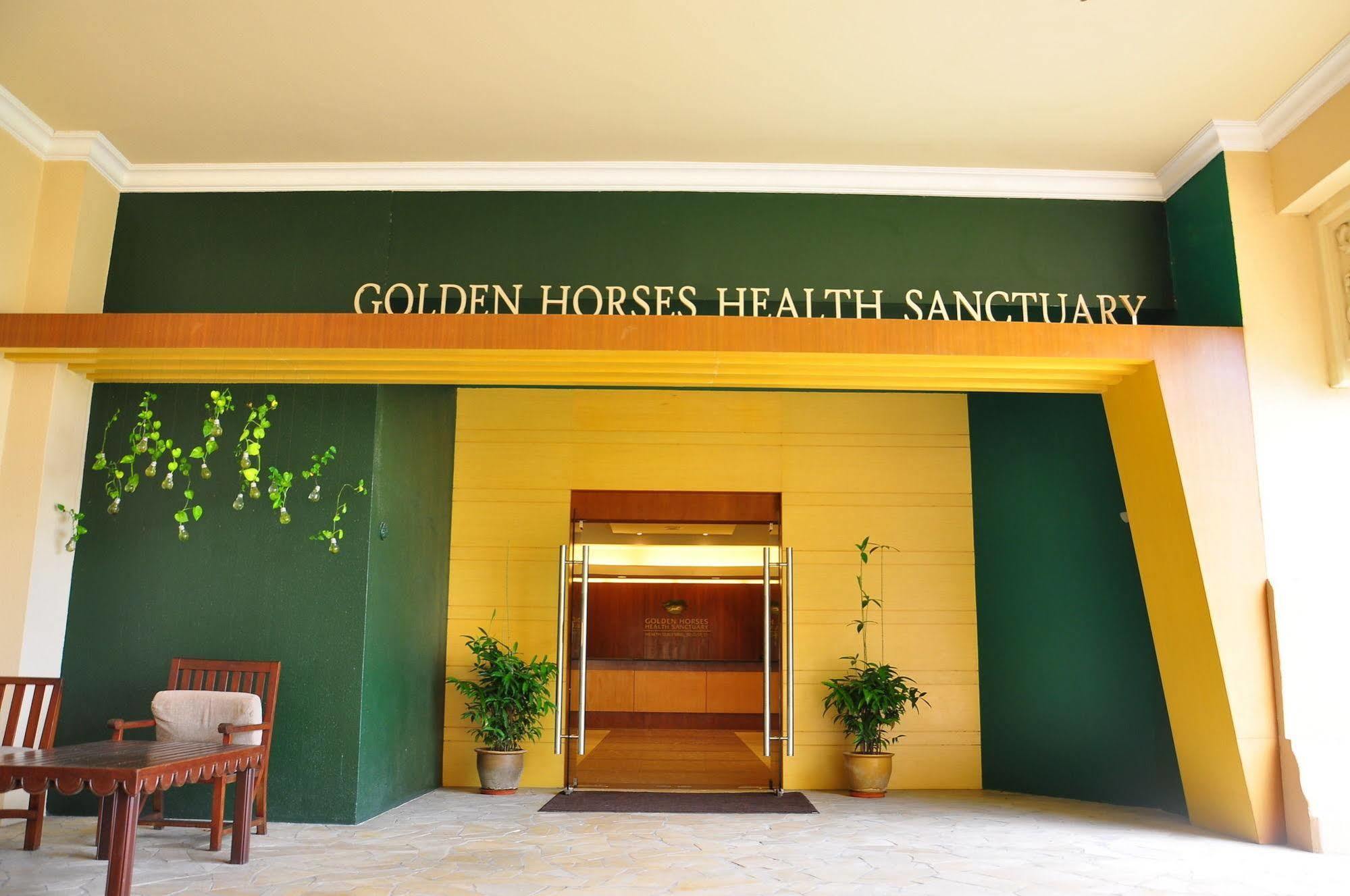 Palace Of The Golden Horses Seri Kembangan Exterior foto Golden Horses Health Sanctuary