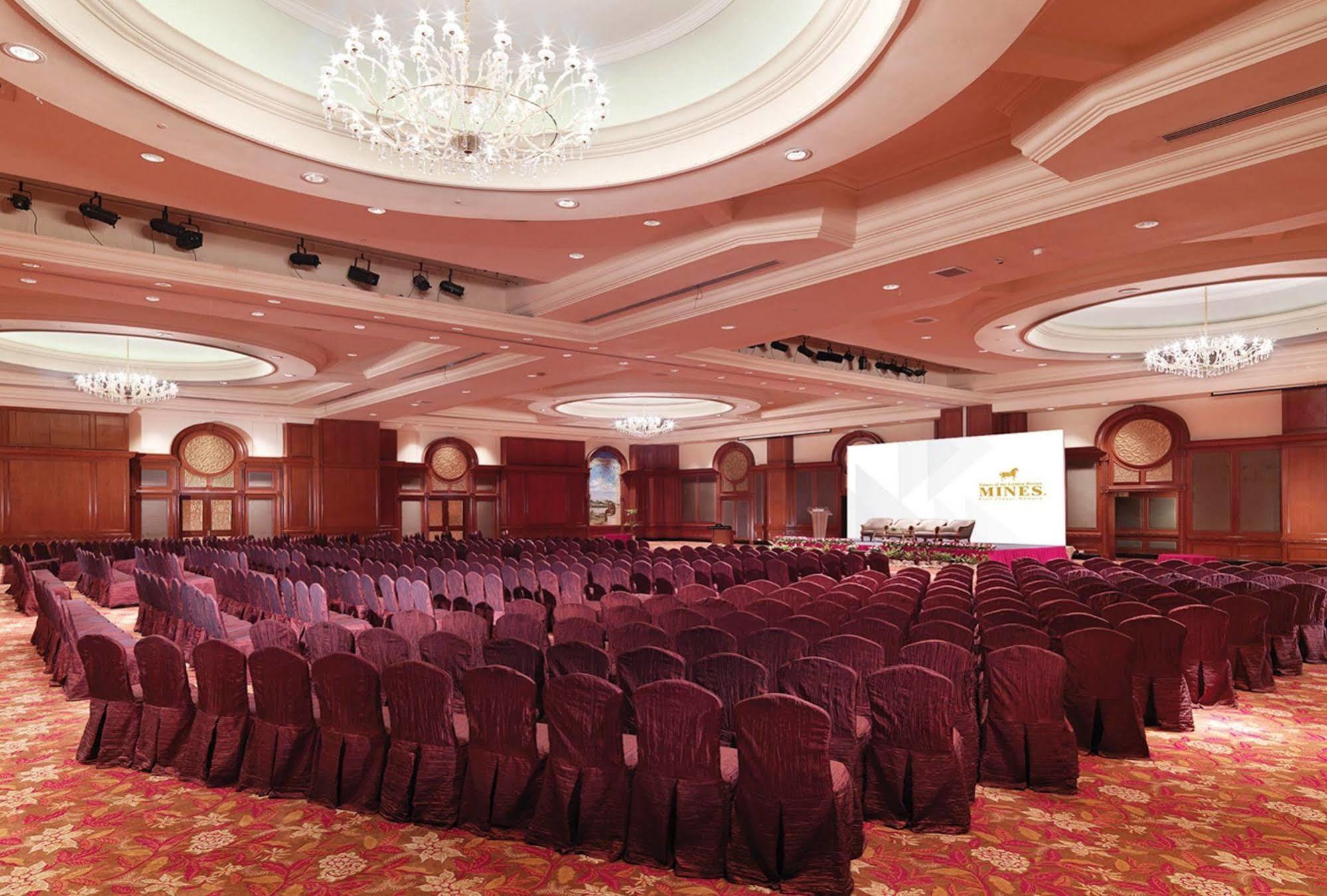 Palace Of The Golden Horses Seri Kembangan Exterior foto The Grand Ballroom